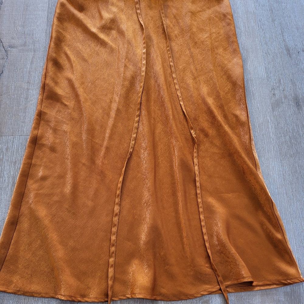 Urban Outfitters Cut-Out Waist Satin Midi Skirt Size Large